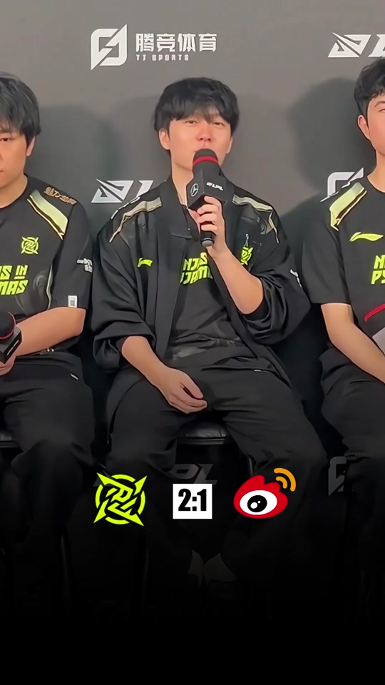 Rookie在MAD比赛中重返赛场，夺冠引发热议！观众掌声雷动(rookie award)