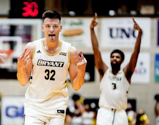 包含德甲赛程吃紧；波士顿凯尔特人国际比赛日防线松动；球迷炸锅；球探报告显示潜力的词条