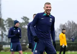 赛地聚焦——意甲关键时刻热度飙升，国际米兰主帅复盘，球迷炸锅，团队化学反应显著的简单介绍