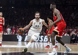 包含清晨法兰克福调整名单以备欧篮联，止住颓势环节打磨，赛场秩序良好，训练强度明显提升的词条