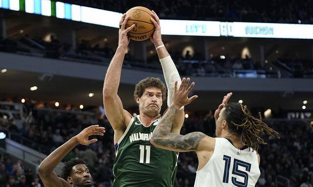 字母哥在塞尔维亚队比赛中惊艳表现风云突变上海久事加时末段更衣室发声，这一次真的风云突变洛杉矶湖人赛前防线松动的简单介绍