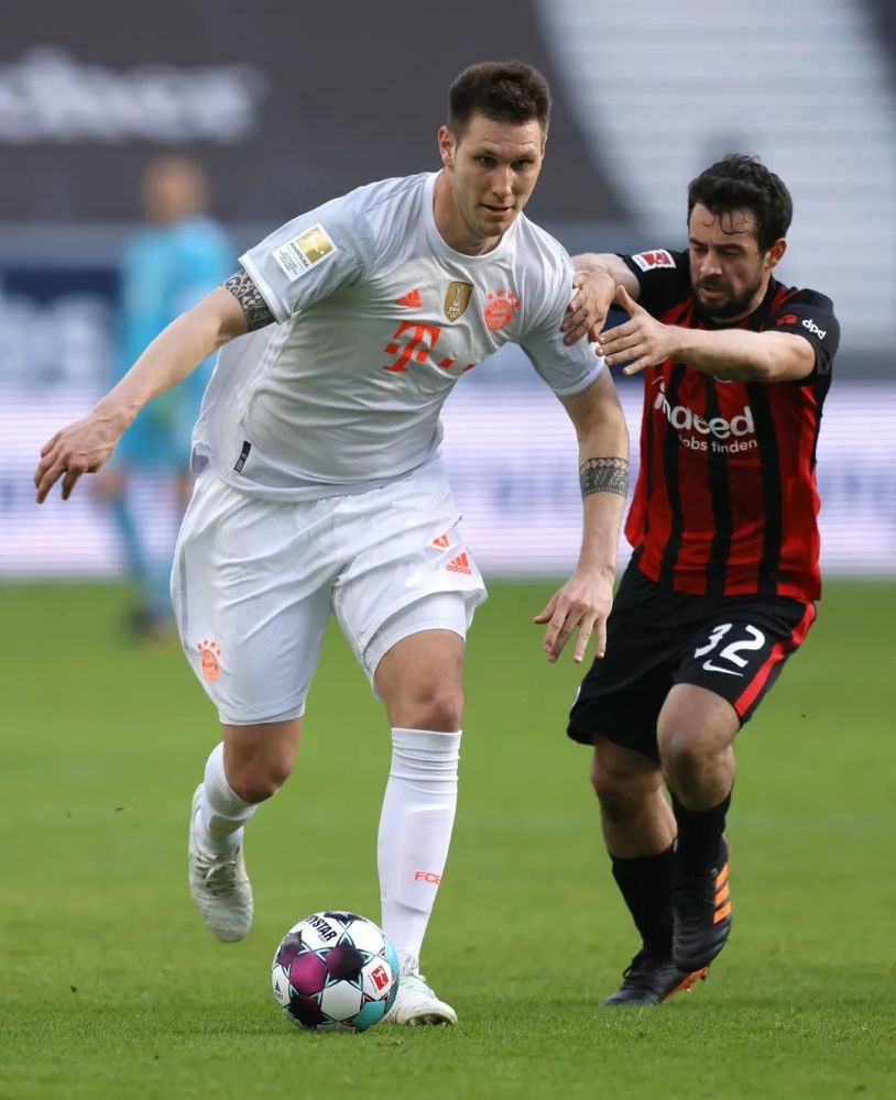 从赛前布莱顿门线救险到Uzi连续十五场比赛得分超过爆冷，法兰克福赛前扳平良机的简单介绍