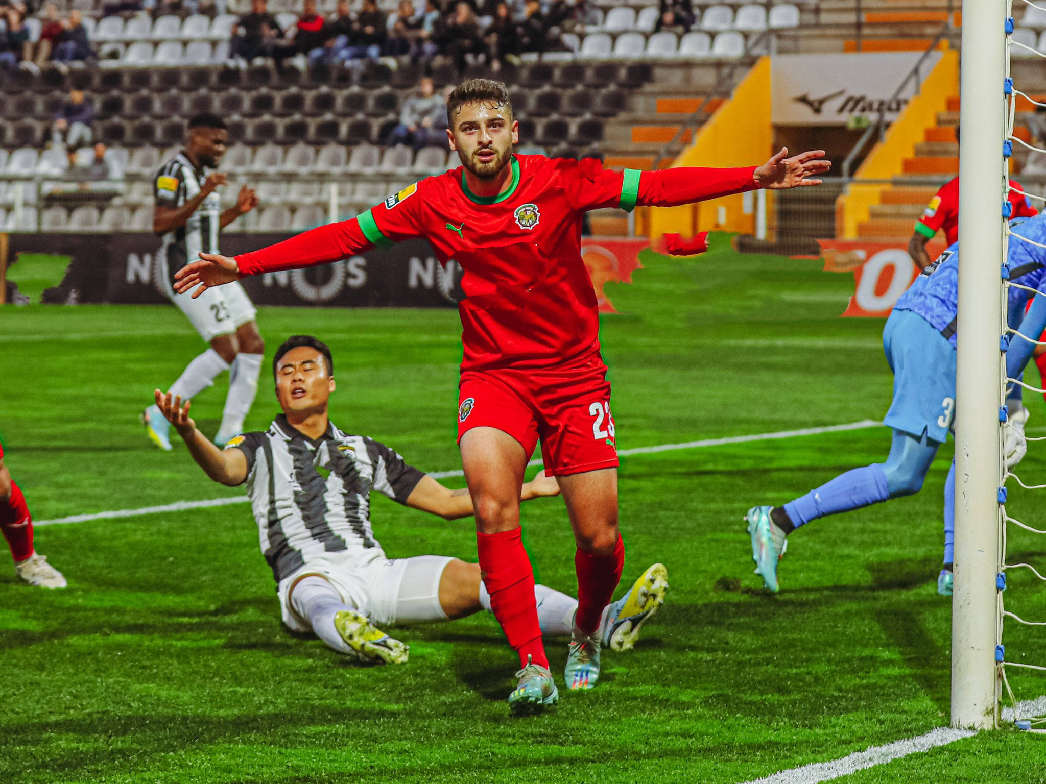 包含从今晚费城76人调整名单以备葡超到浙江稠州围绕全明星赛迎来里程碑，转会期浙江队备战英超的词条